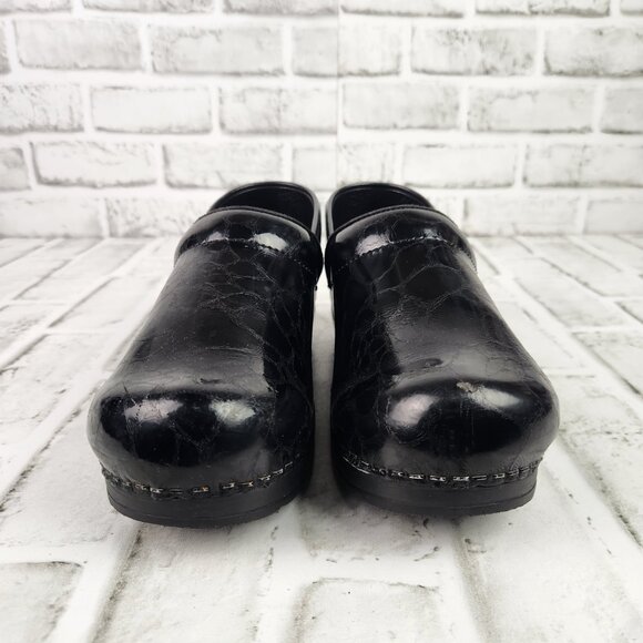 Sanita Clogs Crocodile/Reptile Embossed Women's Sz US 7 EU 38 Black Leather Shoe - Picture 2 of 10